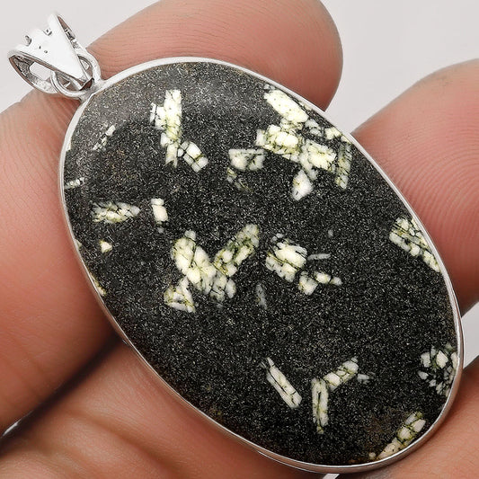 Natural Hornblende Pendant P-1001 SDP106569