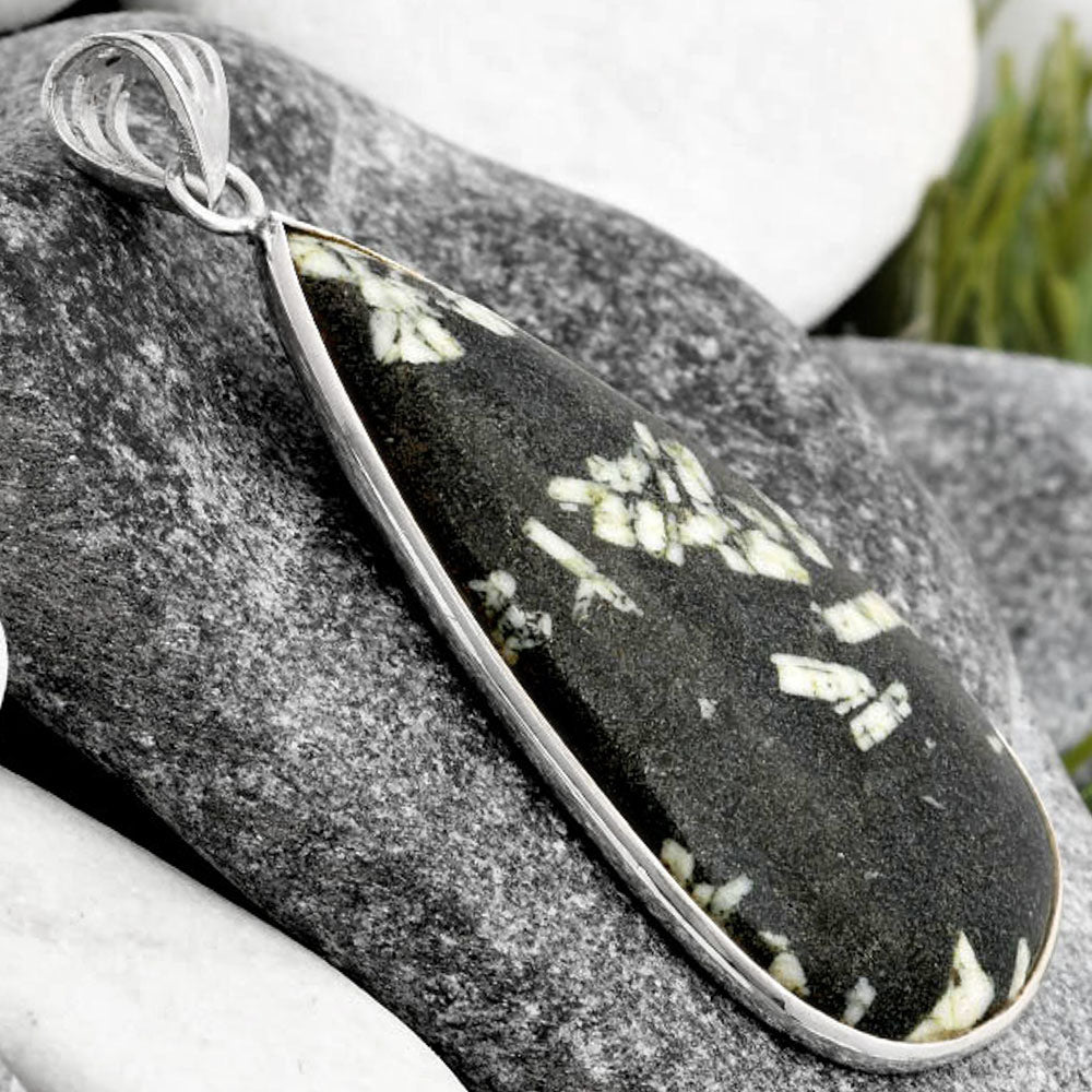 Natural Hornblende Pendant P-1001 SDP106613