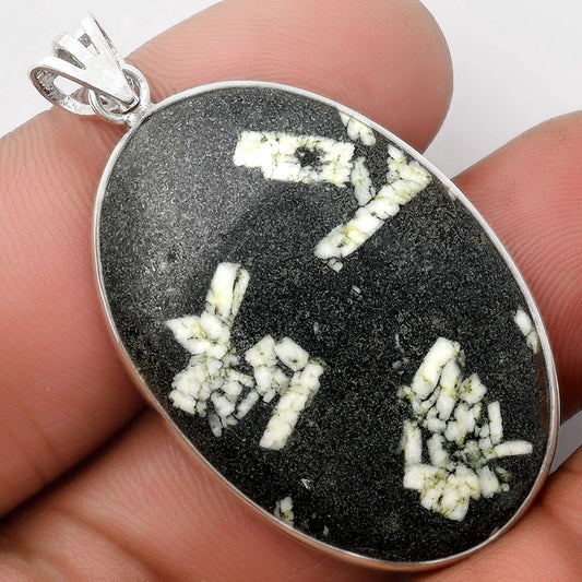 Natural Hornblende Pendant P-1001 SDP106675
