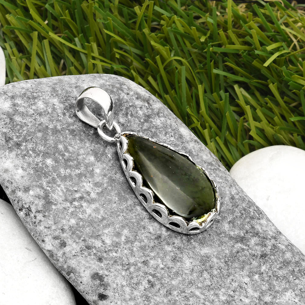 Natural Chrome Chalcedony Pendant P-1637 SDP108166