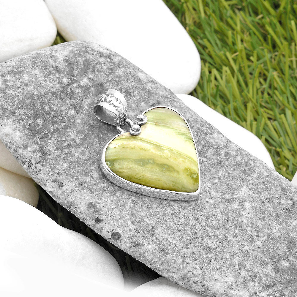 Heart Natural Serpentine Pendant P-1043 SDP108858
