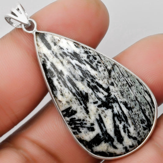 Natural Hornblende Pendant P-1001 SDP109179