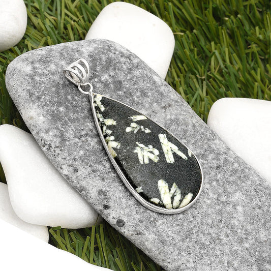 Natural Hornblende Pendant P-1001 SDP109234