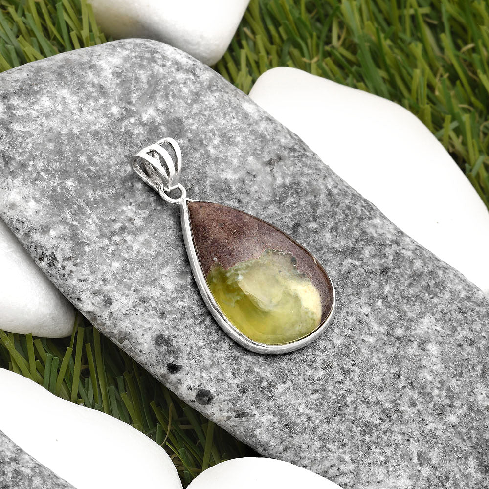 Natural Boulder Chrysoprase Australia Pendant P-1001 SDP109337