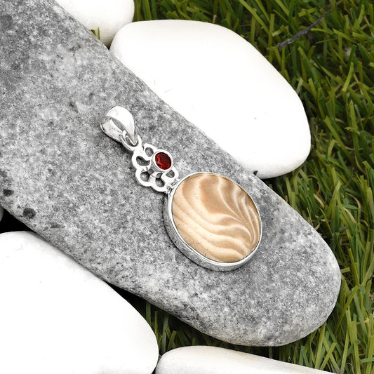 Natural Flint Stone & Garnet Pendant P-1634 SDP110006