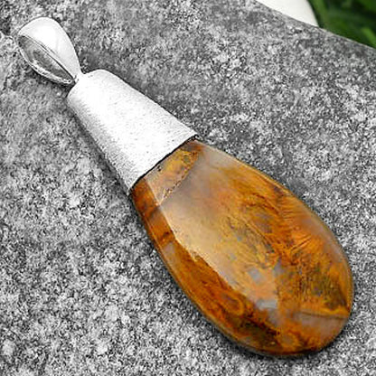 Natural Sandalwood Pendant P-1016 SDP111376