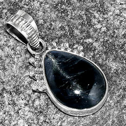 Blue Fire Labradorite - Madagascar Pendant P-1086 SDP112048