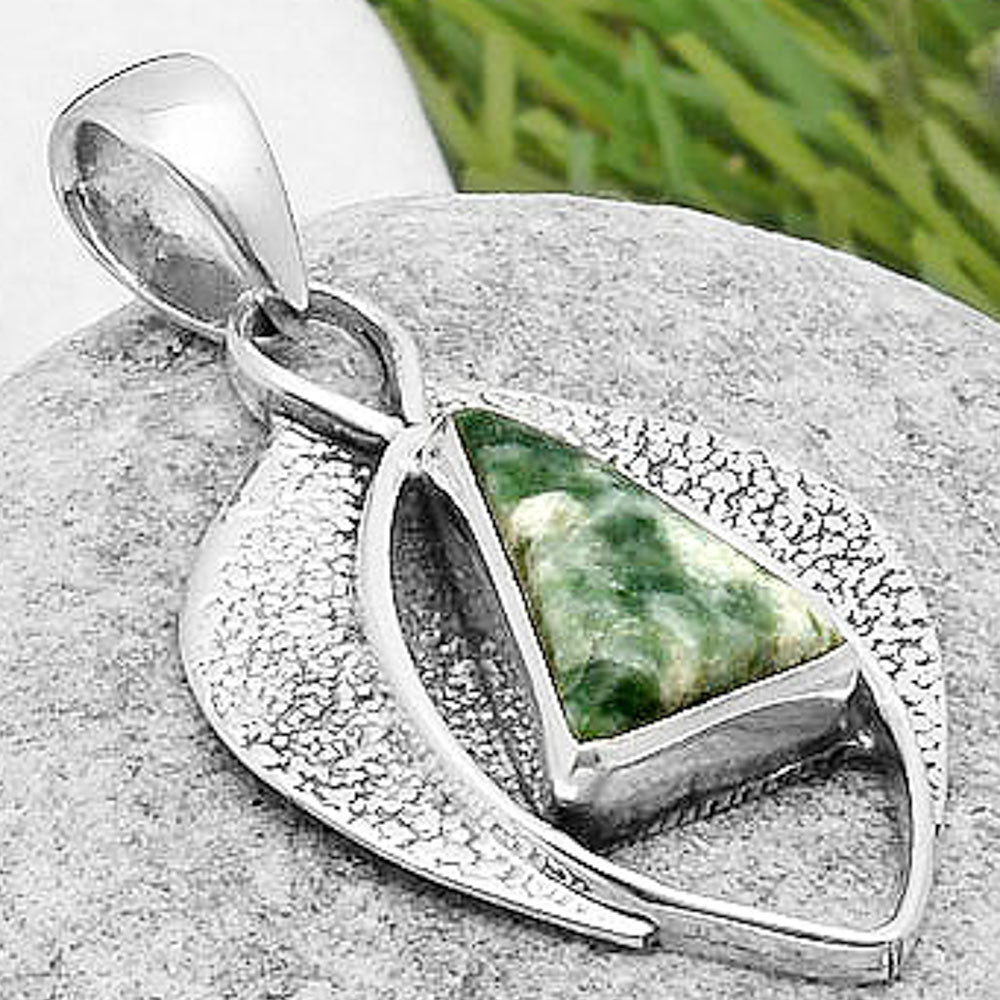 Southwest Style - Natural Dioptase Pendant P-1402 SDP112965