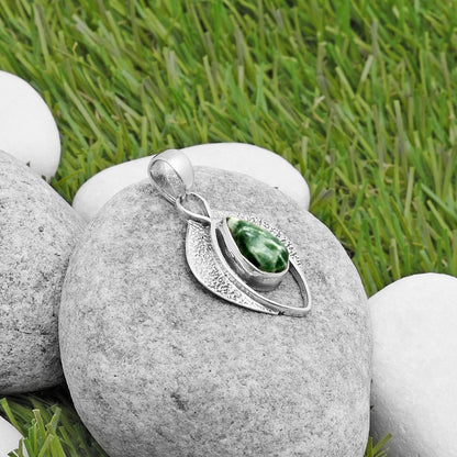 Southwest Style - Natural Dioptase Pendant P-1402 SDP112970