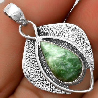 Southwest Style - Natural Dioptase Pendant P-1402 SDP112982