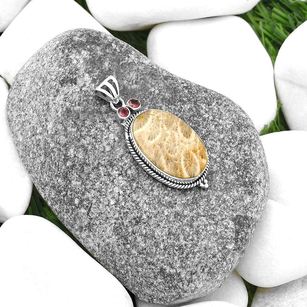 Owl - Flower Fossil Coral & Garnet Pendant P-1083 SDP114384