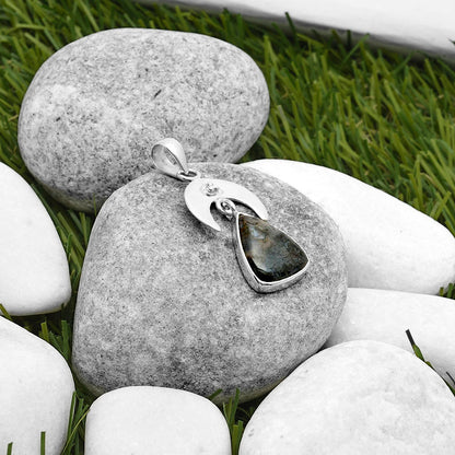 Crescent Moon - Tube Agate - Turkish Pendant P-1133 SDP114906