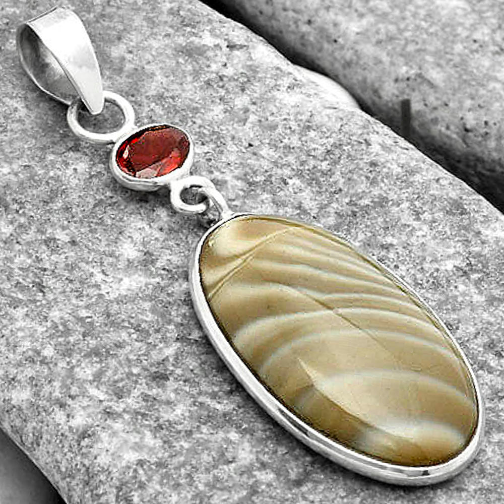 Natural Flint Stone & Garnet Pendant P-1098 SDP115136