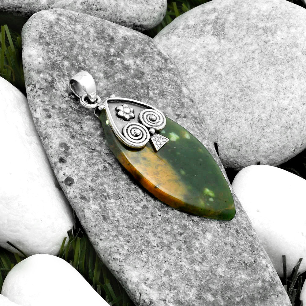 Natural Chrome Chalcedony Pendant P-1388 SDP115946