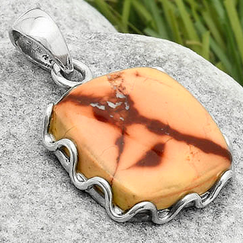 Natural Indian Paint Gemstone Pendant P-1624 SDP117579