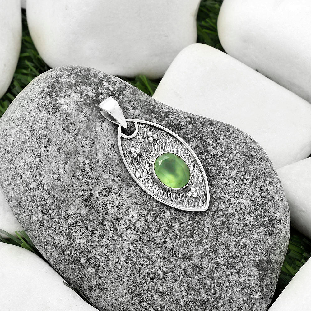 Natural Nephrite Jade - Canada Pendant P-1524 SDP118143