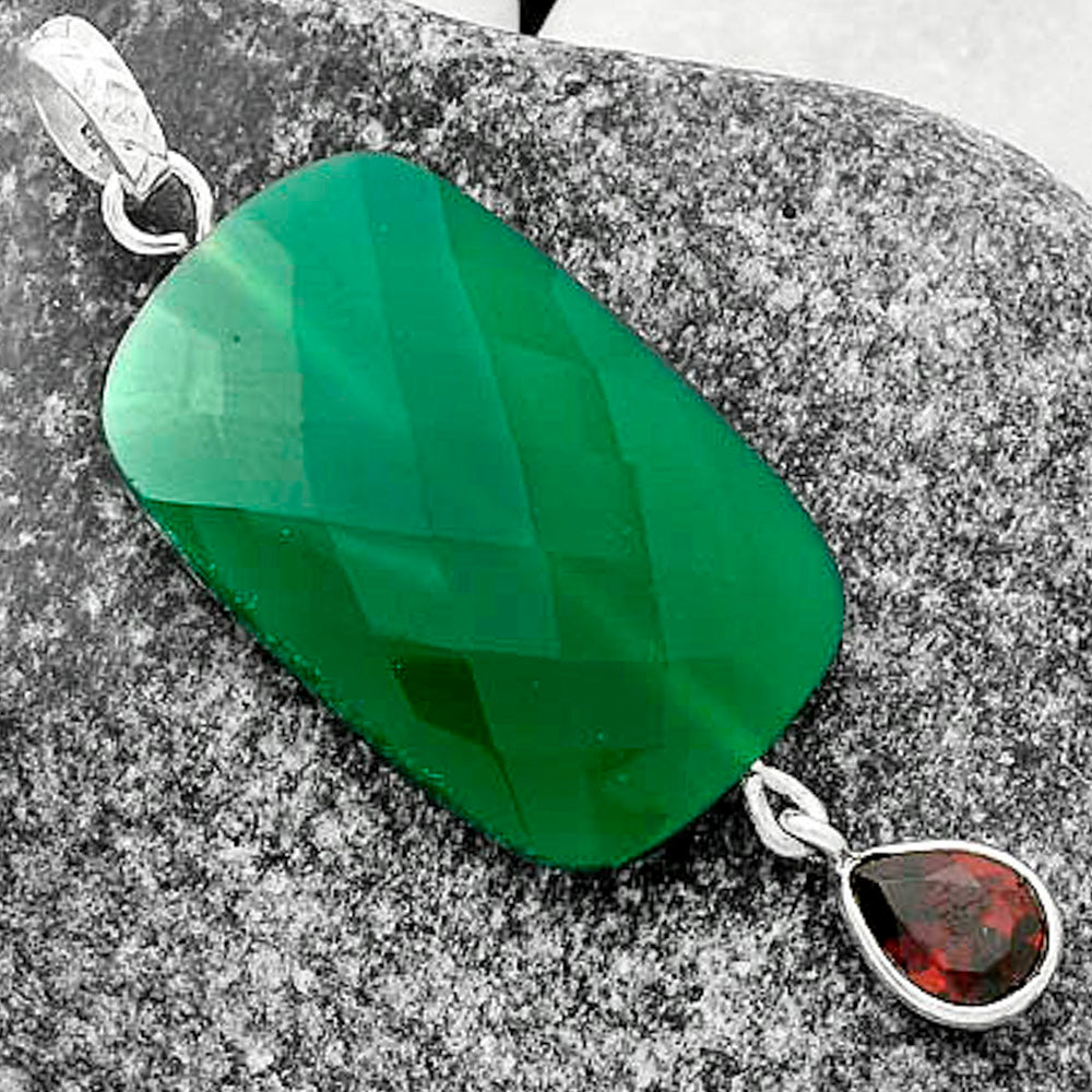Faceted Natural Green Onyx & Garnet Pendant P-1098 SDP118502