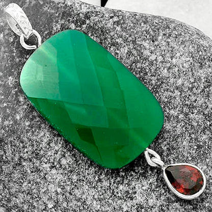 Faceted Natural Green Onyx & Garnet Pendant P-1098 SDP118502