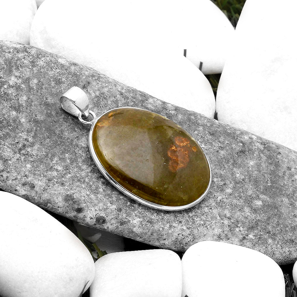 Natural Cloudy Prehnite Pendant P-1001 SDP120107