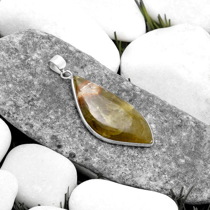 Natural Cloudy Prehnite Pendant P-1001 SDP120215