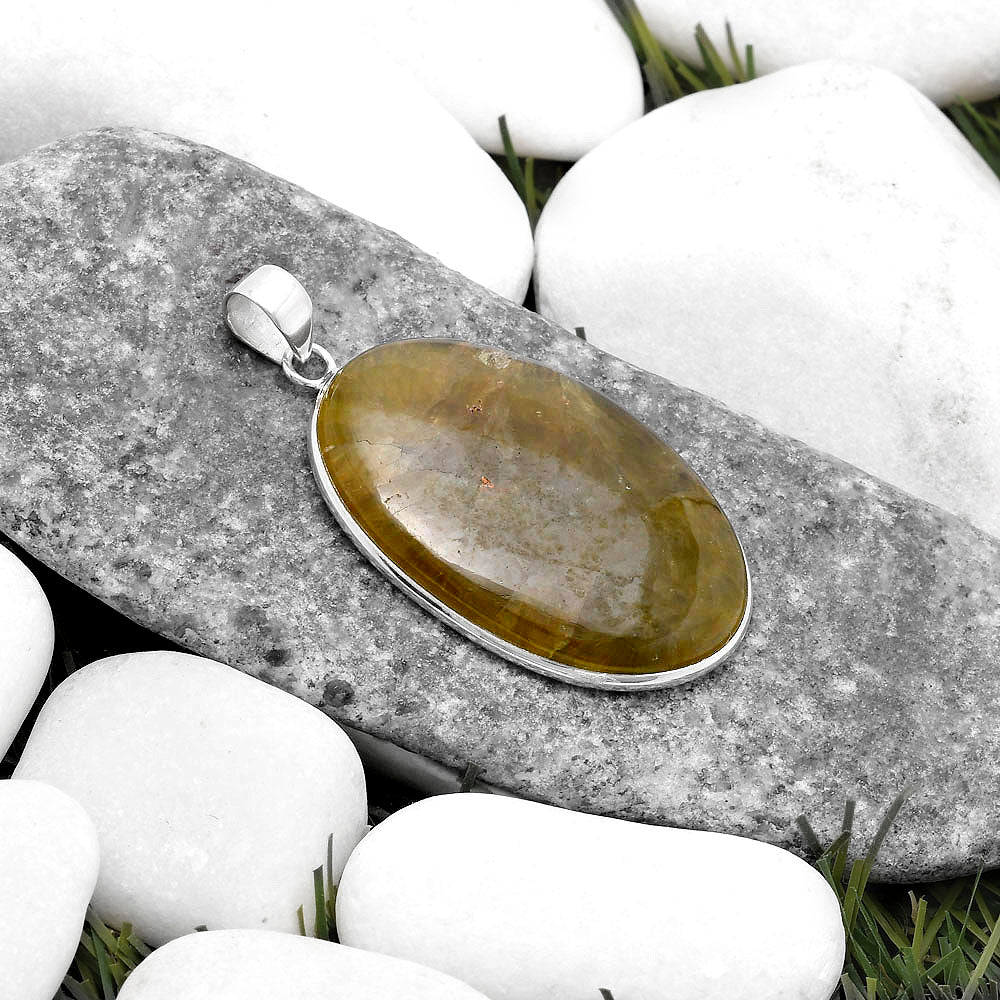 Natural Cloudy Prehnite Pendant P-1001 SDP120217