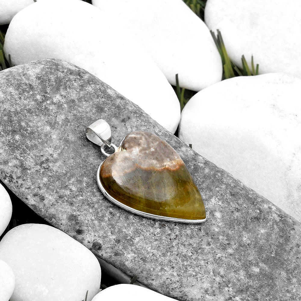 Heart Natural Cloudy Prehnite Pendant P-1043 SDP120220
