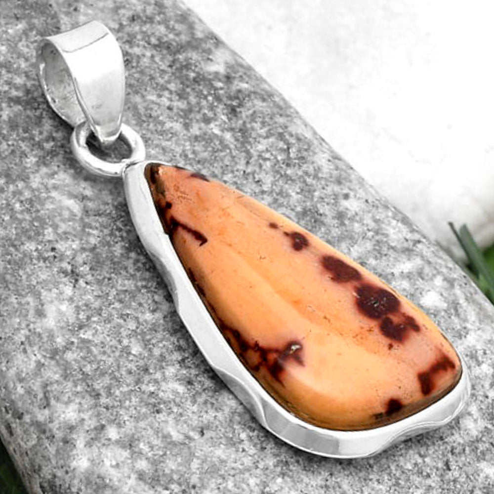 Natural Indian Paint Gemstone Pendant P-1110 SDP120495