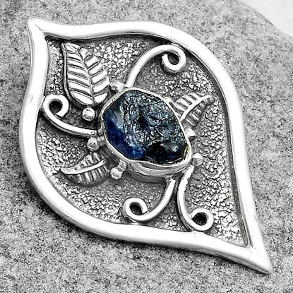 Natural Blue Sapphire Rough Pendant P-1707 SDP121420