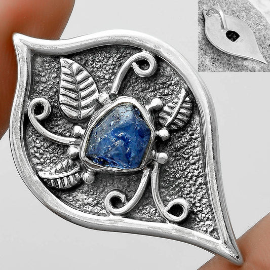 Natural Blue Sapphire Rough Pendant P-1707 SDP121426