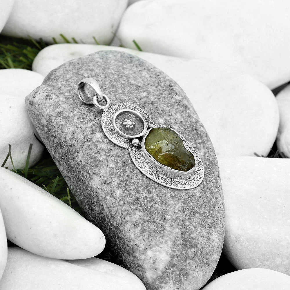 Natural Rare Kornerupine Rough Pendant P-1716 SDP121736