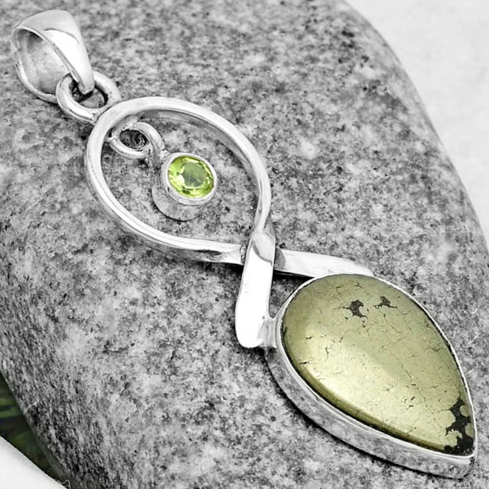 Apache Gold Healer's Gold & Peridot Pendant P-1048 SDP121866