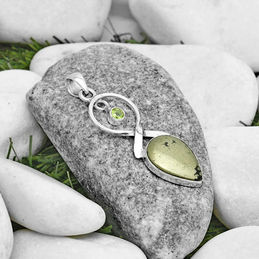 Apache Gold Healer's Gold & Peridot Pendant P-1048 SDP121866