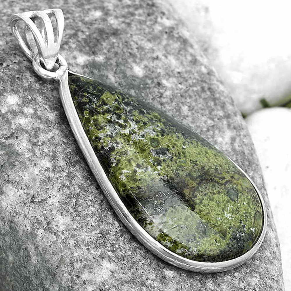 Dragon Blood Stone - South Africa Pendant P-1001 SDP122985