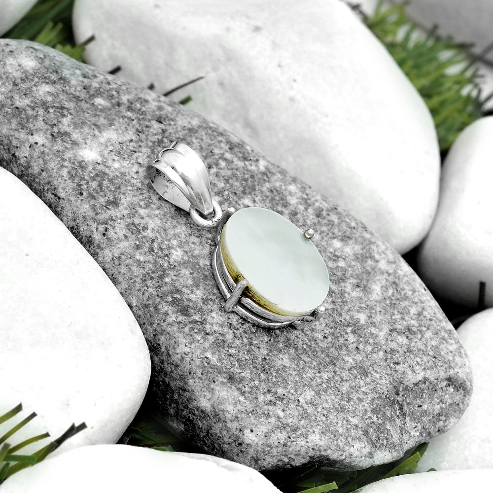 Natural Mother Of Pearl Pendant P-1013 SDP123285