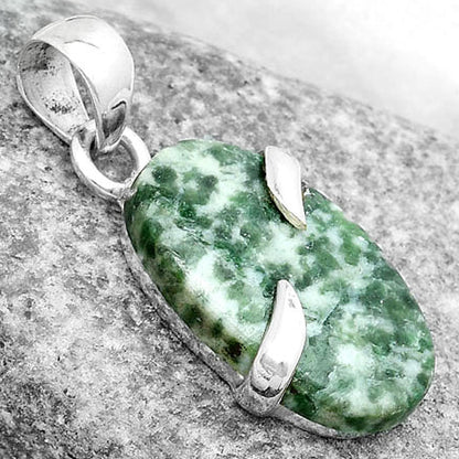 Natural Dioptase Pendant P-1560 SDP123868