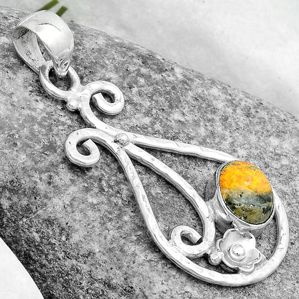 Natural Indonesian Bumble Bee Pendant P-1714 SDP123908
