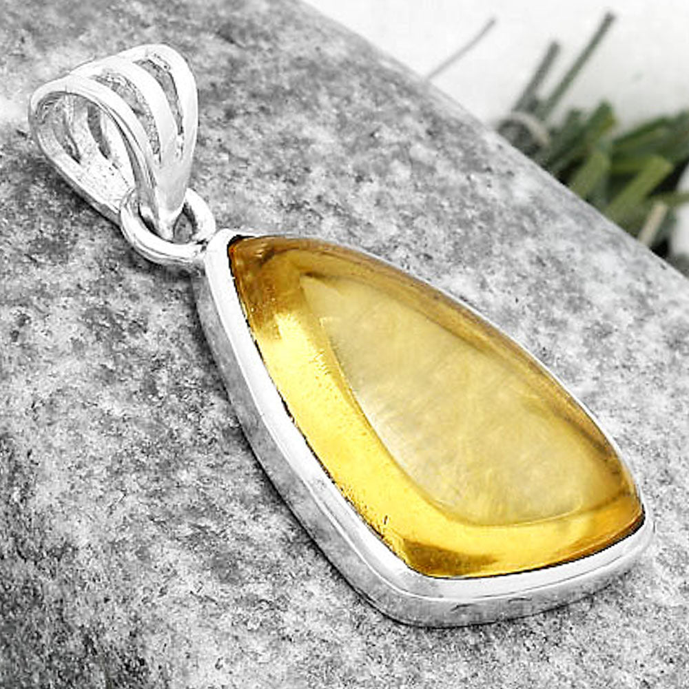 Natural Whiskey Quartz Pendant P-1002 SDP124397