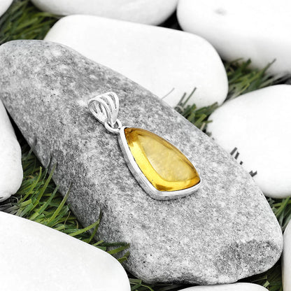Natural Whiskey Quartz Pendant P-1002 SDP124397