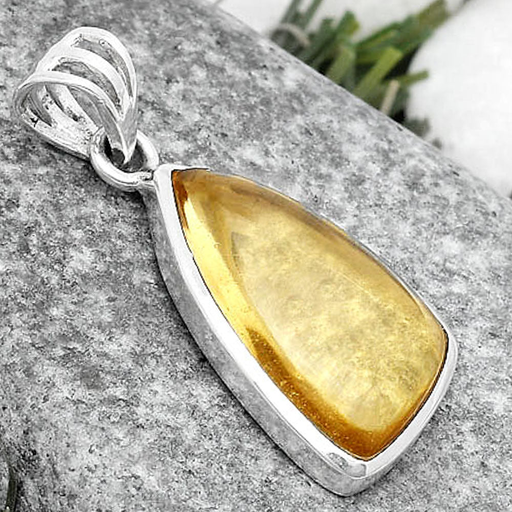 Natural Whiskey Quartz Pendant P-1002 SDP124398