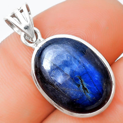 Blue Fire Labradorite - Madagascar Pendant P-1002 SDP125294