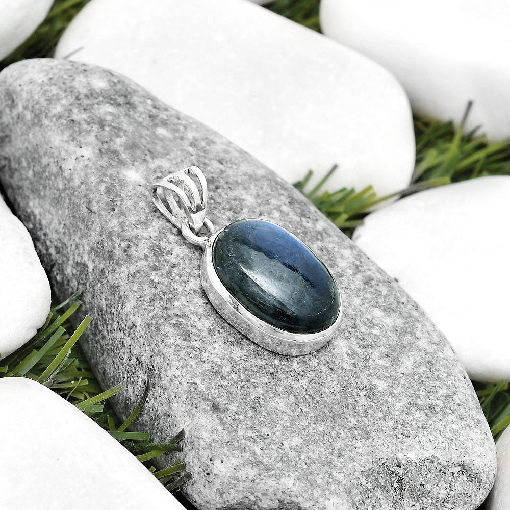 Blue Fire Labradorite - Madagascar Pendant P-1002 SDP125294