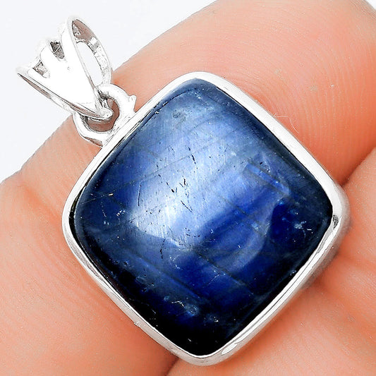 Blue Fire Labradorite - Madagascar Pendant P-1002 SDP125310