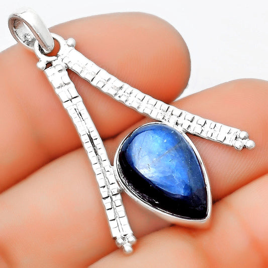 Blue Fire Labradorite - Madagascar Pendant P-1034 SDP125622
