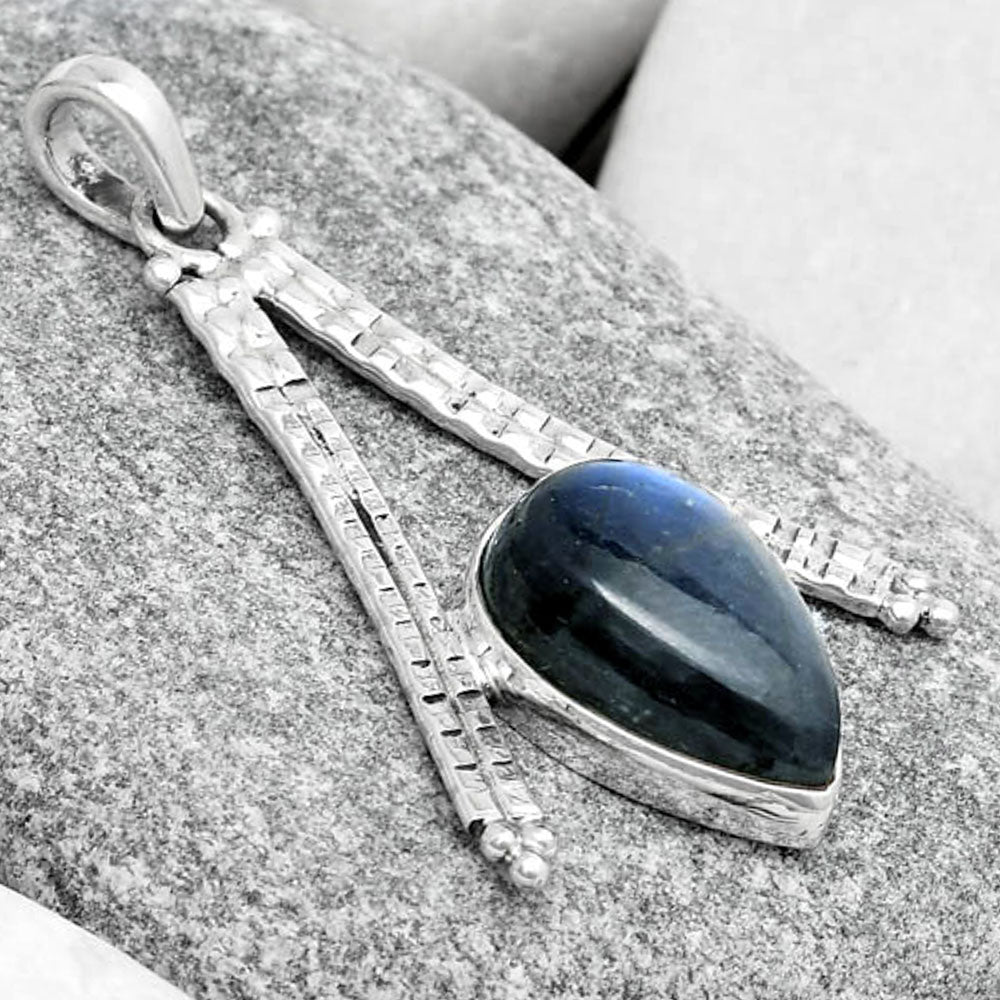 Blue Fire Labradorite - Madagascar Pendant P-1034 SDP125622