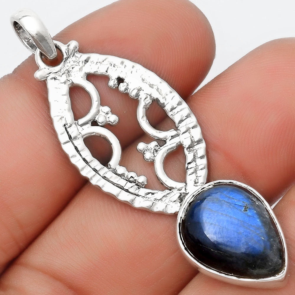 Blue Fire Labradorite - Madagascar Pendant P-1035 SDP125635