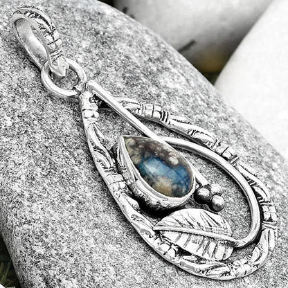 Leaf Natural Blue Scheelite Turkey Pendant P-1608 SDP125798