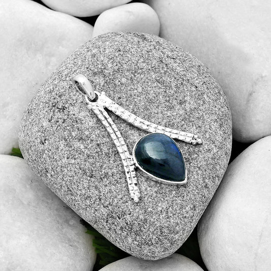 Blue Fire Labradorite - Madagascar Pendant P-1034 SDP125895