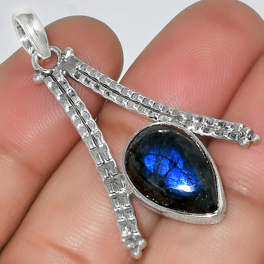 Blue Fire Labradorite - Madagascar Pendant P-1034 SDP125897