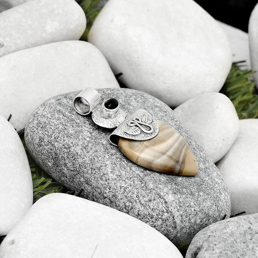 Natural Flint Stone & Black Onyx Pendant P-1545 SDP126057