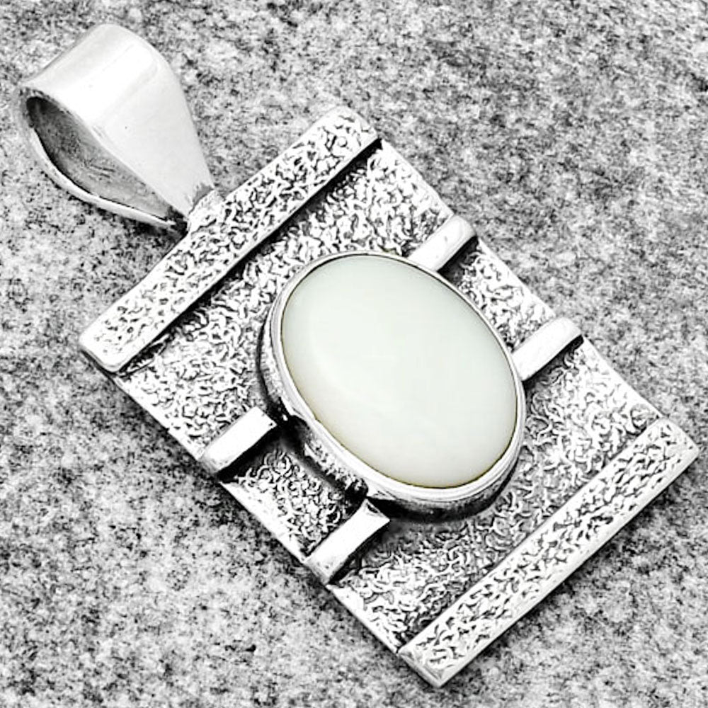 Natural White Opal Pendant P-1658 SDP126620
